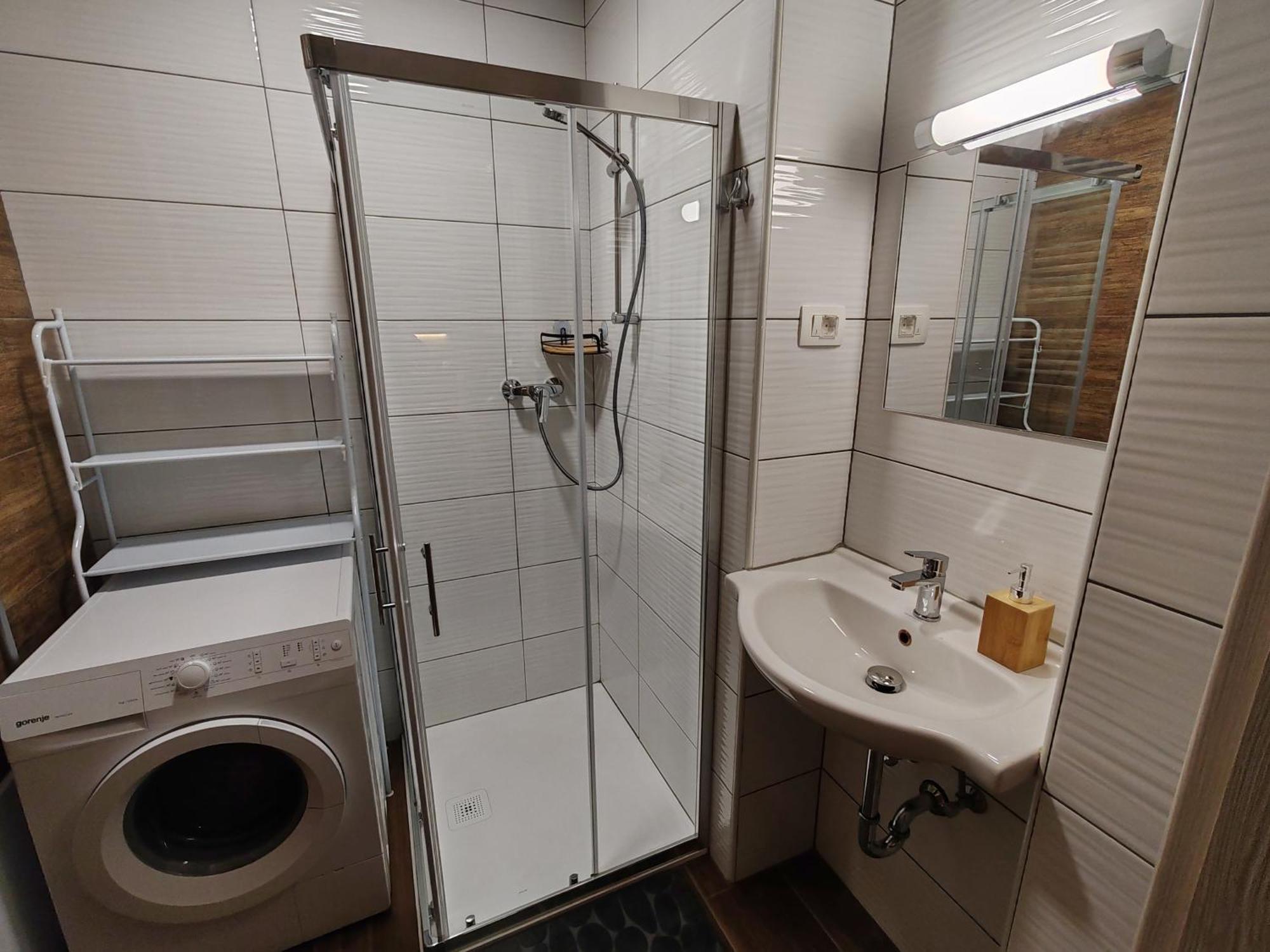 Apartments Malivojevic Zirovnica Εξωτερικό φωτογραφία